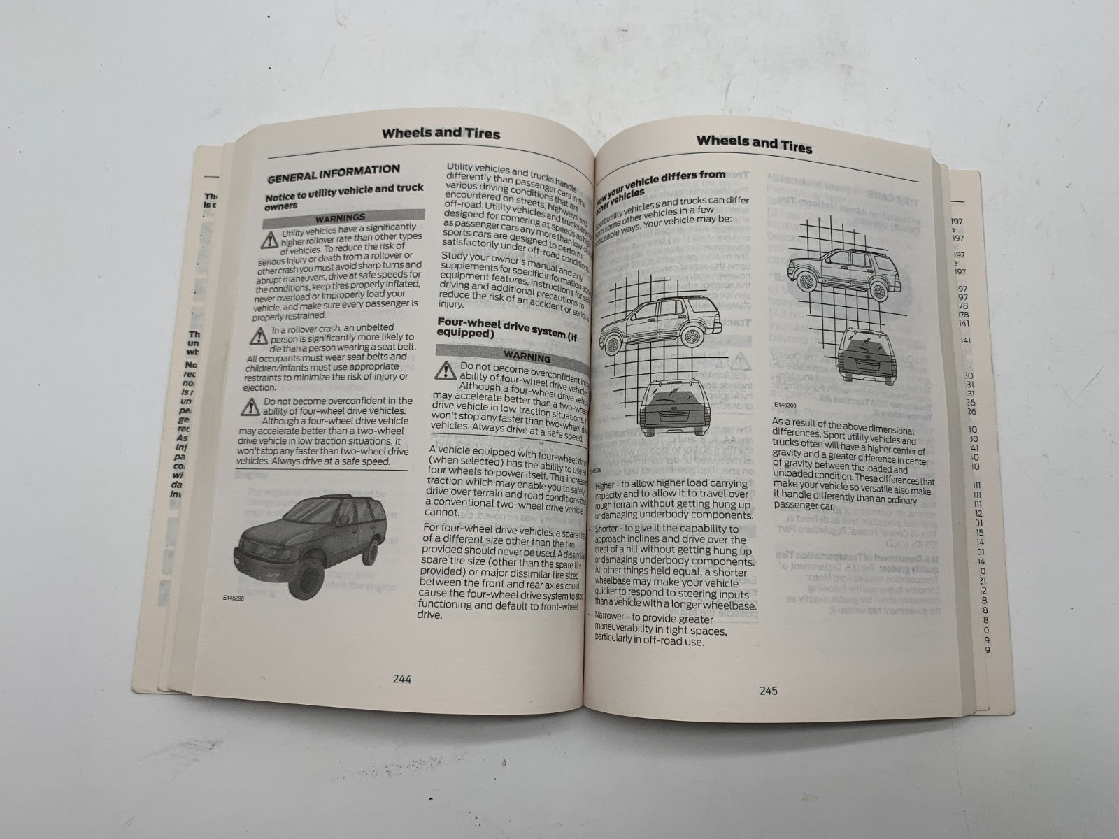 2013 Ford Escape Owners Manual Set with Case OEM B04B24005