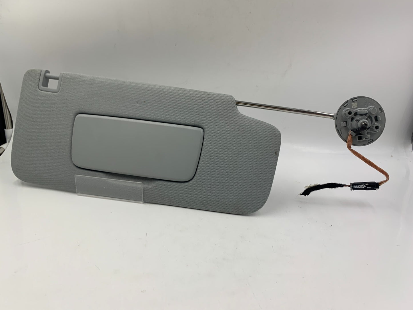 2019-2022 Chevrolet Blazer Passenger Sun Visor Gray Illuminated OEM D01B09027