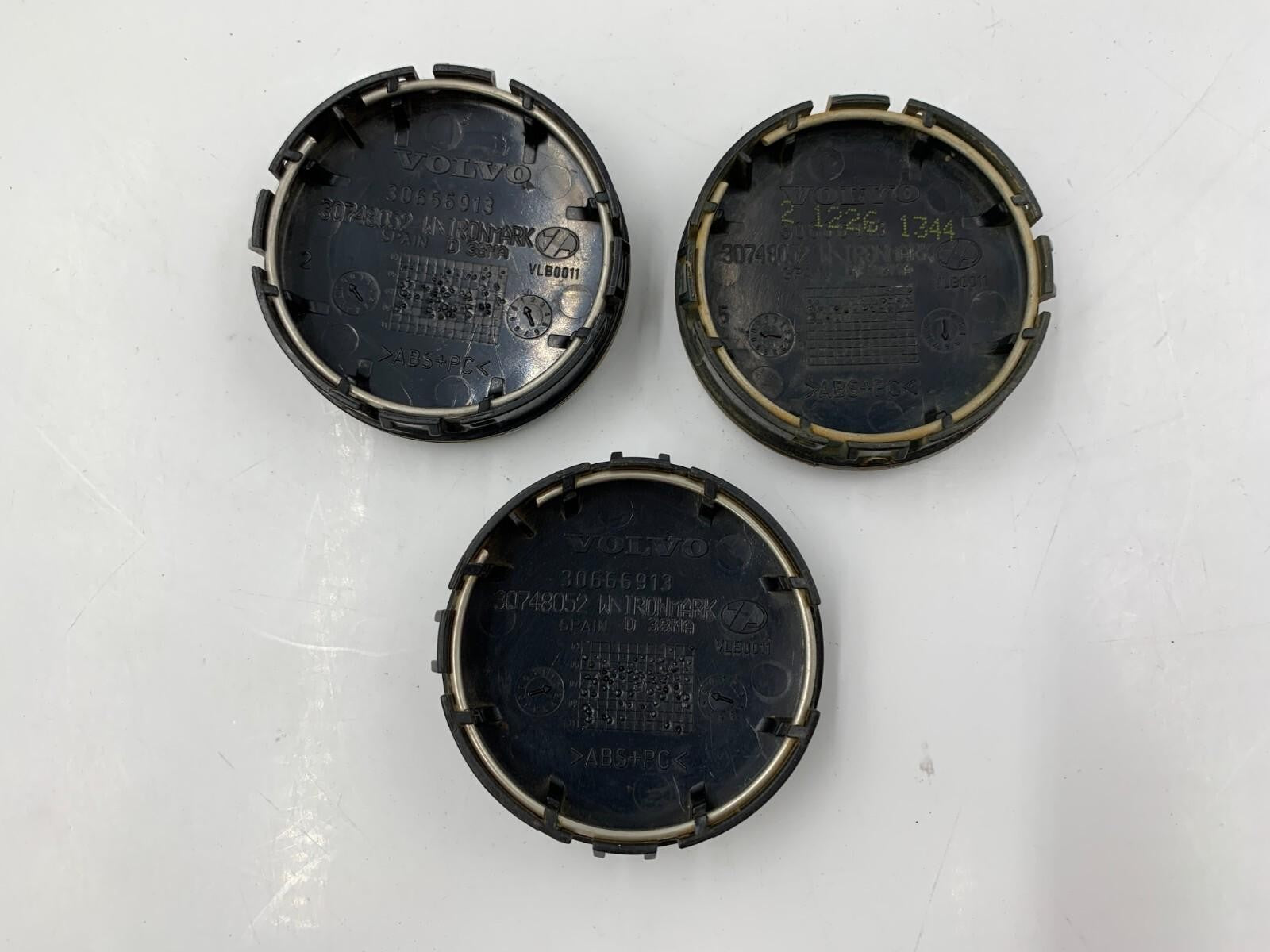 Volvo Rim Wheel Center Cap Black OEM D01B53085