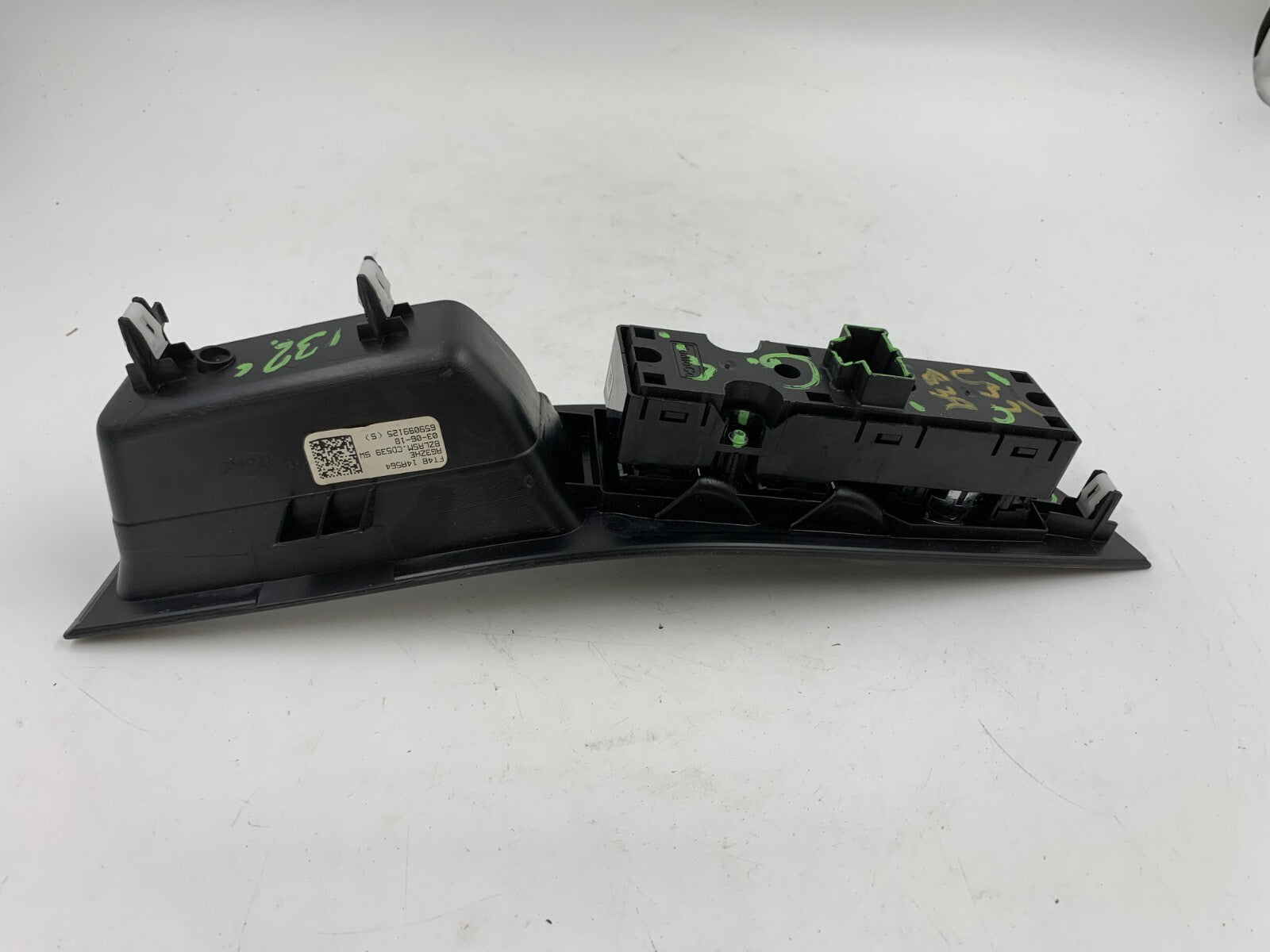 2016-2020 Ford Edge Master Power Window Switch OEM E03B63008