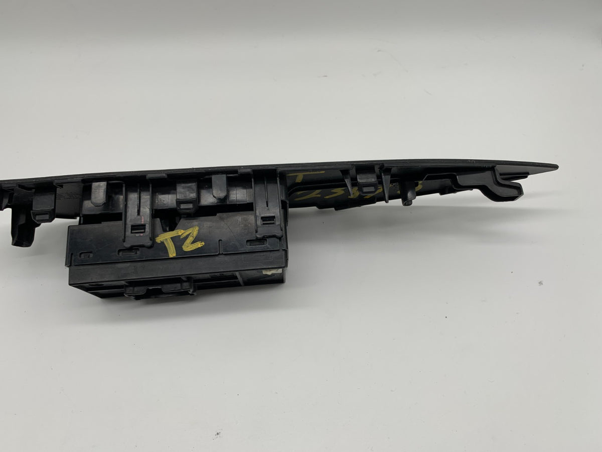 2014-2020 Nissan Rogue Passenger Right Window Switch OEM C02B30059