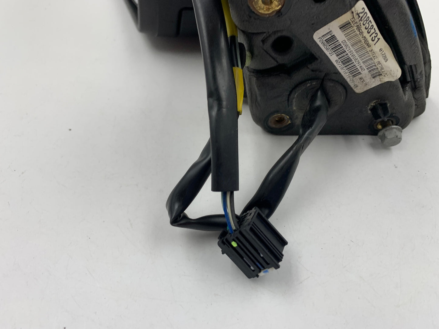 2010-2011 Chevrolet Equinox Driver Side View Power Door Mirror Gray OEM B18002