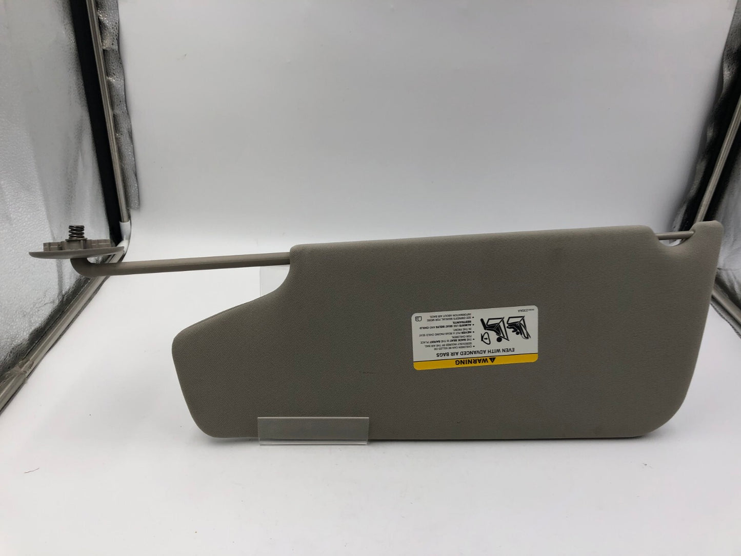 2006-2010 Jeep Commander Passenger Sun Visor Gray OEM B03B02021