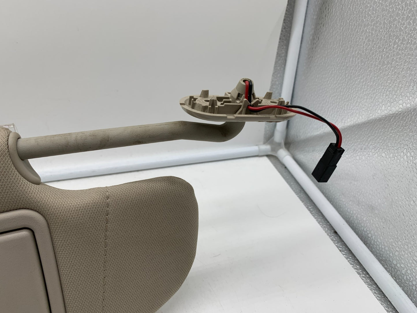 2007-2009 Lincoln MKZ Passenger Sun Visor Beige Illuminated A03B40001