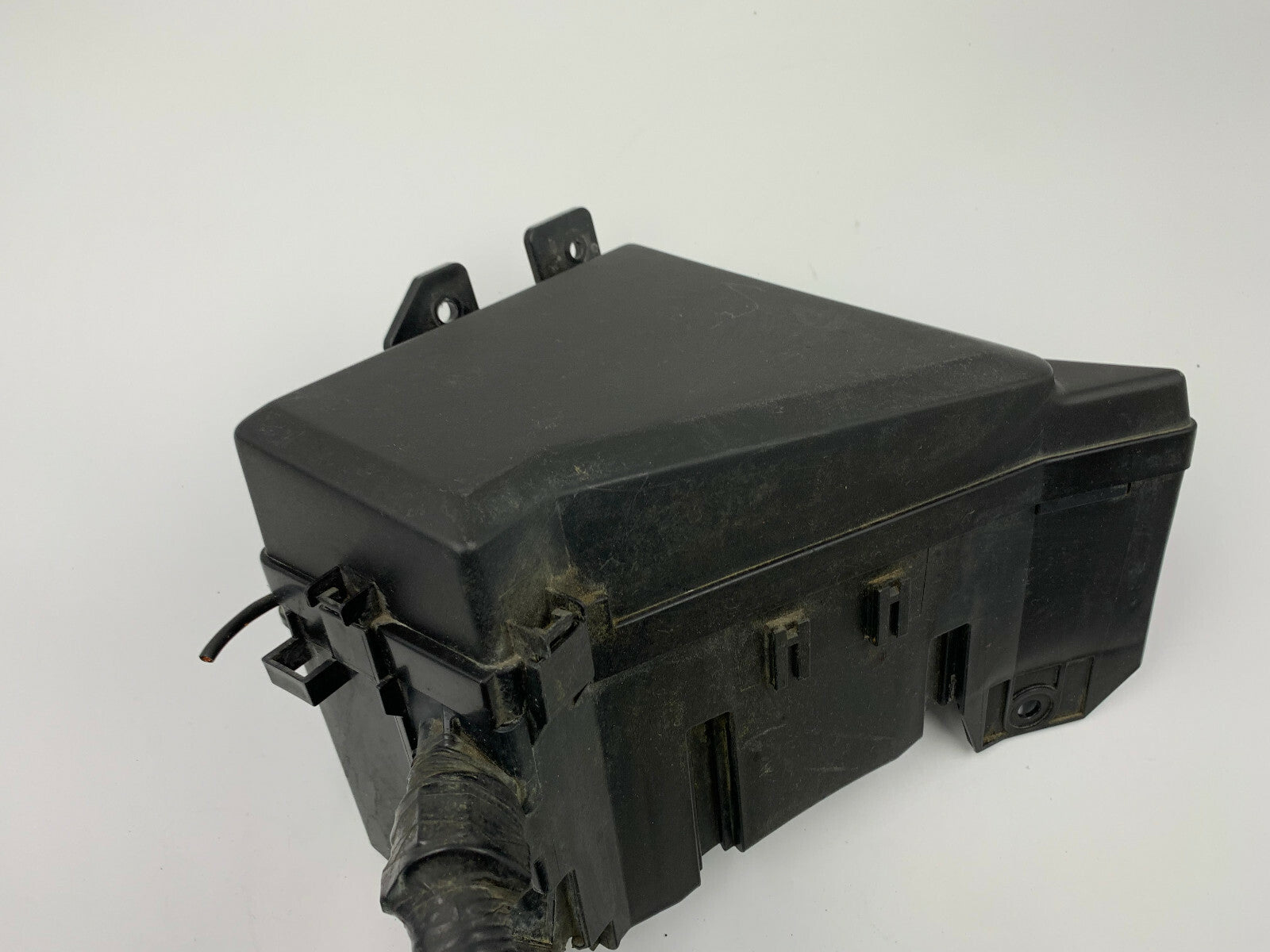 2010-2014 Subaru Legacy Fuse Box Relay Module Block Relay OEM B02B57002
