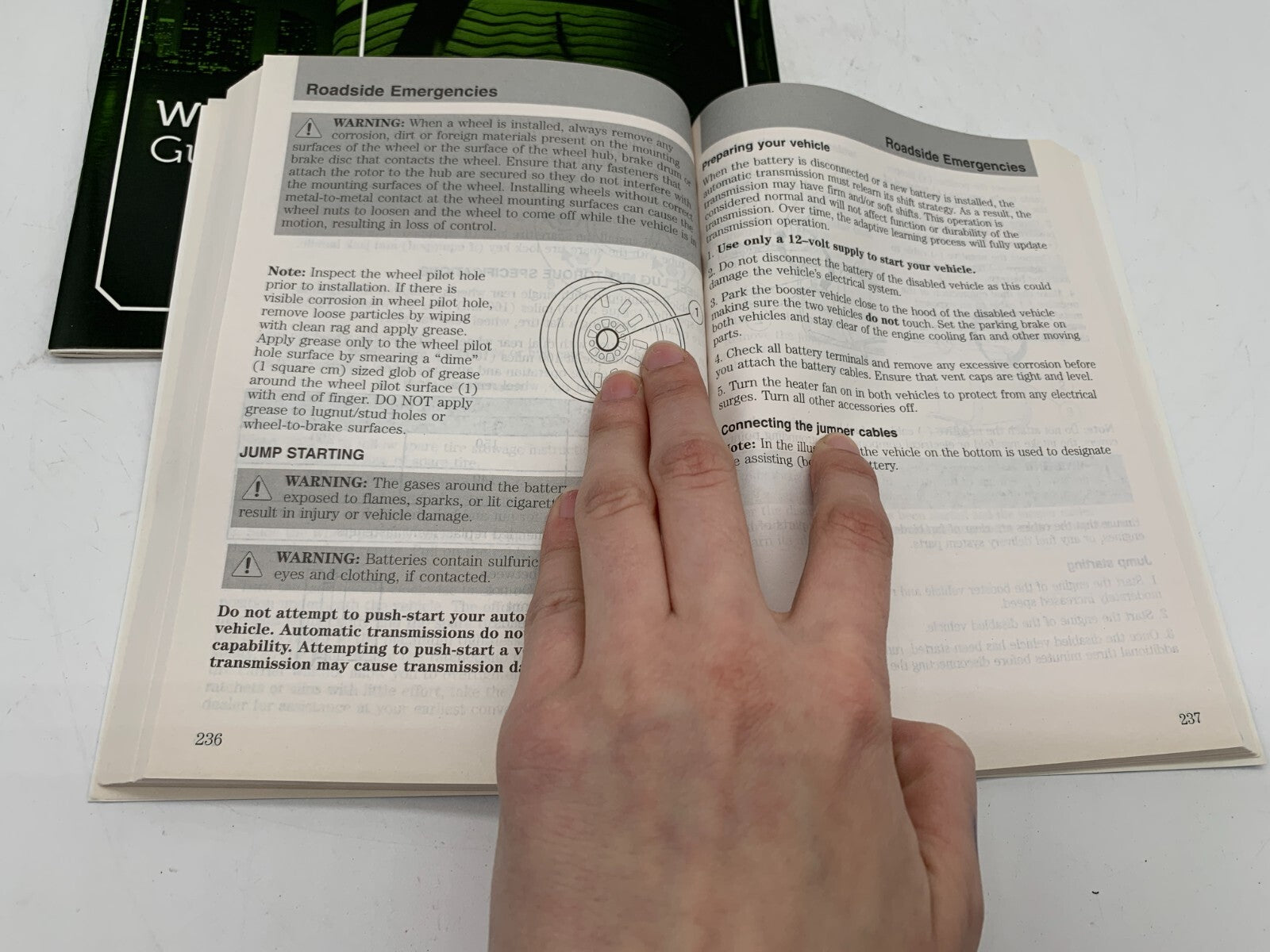 2011 Ford E-Series ESeries Owners Manual Set with Case OEM B03B40074