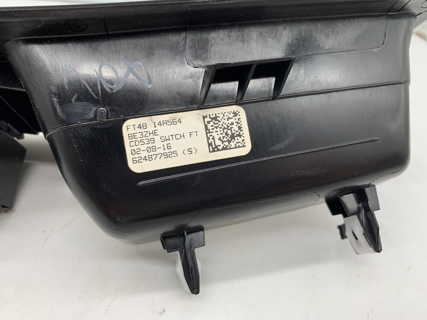 2015-2016 Ford Edge Master Power Window Switch OEM C04B23013