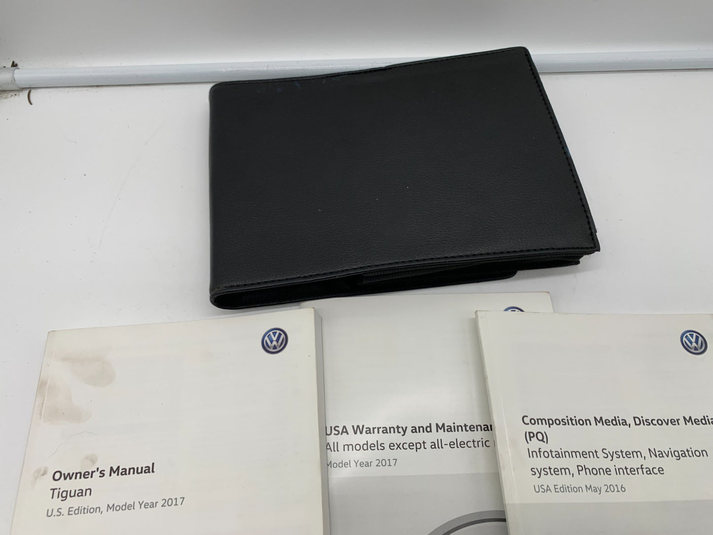 2017 Volkswagen Tiguan Owners Manual Set with Case OEM