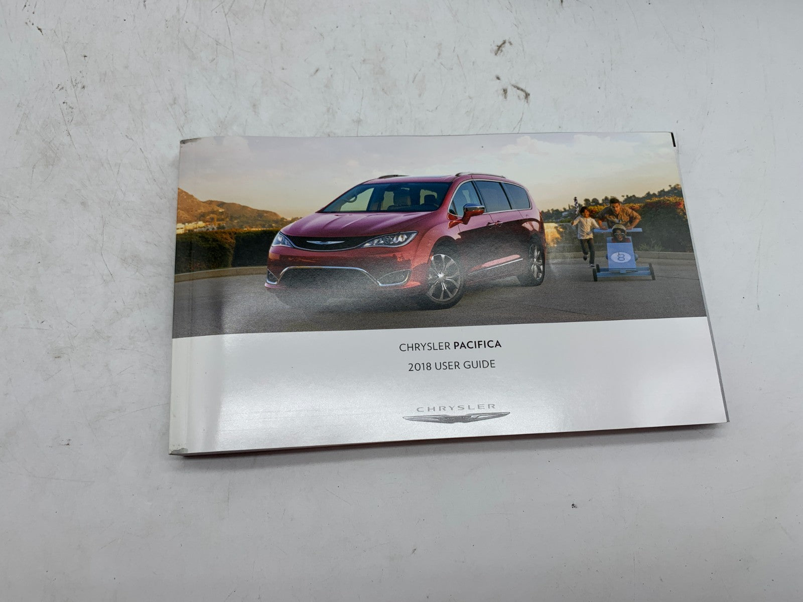 2018 Chrysler Pacifica Owners Manual with Case OEM A04B35011