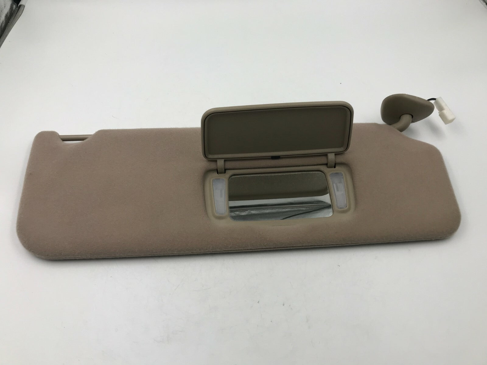 2004 Toyota Sienna Passenger Sun Visor Tan Illumination OEM E02B58004