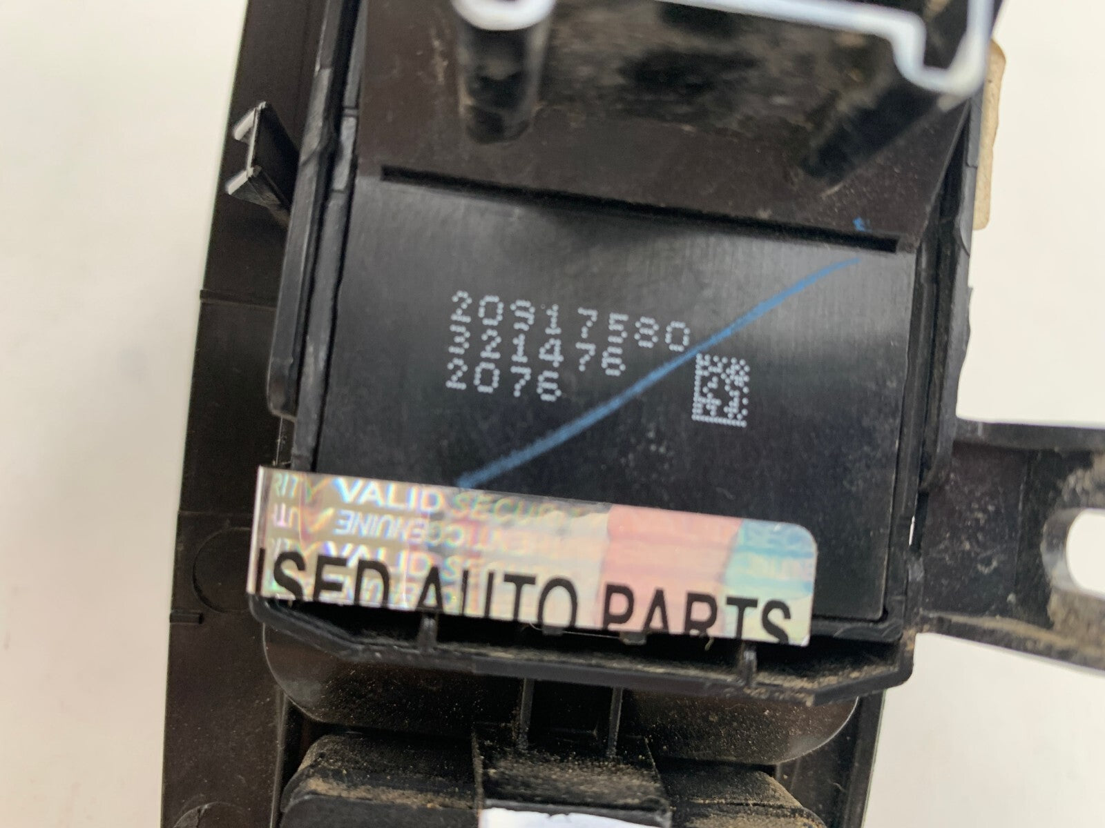 2013 Chevrolet Malibu Master Power Window Switch OEM A03B25040