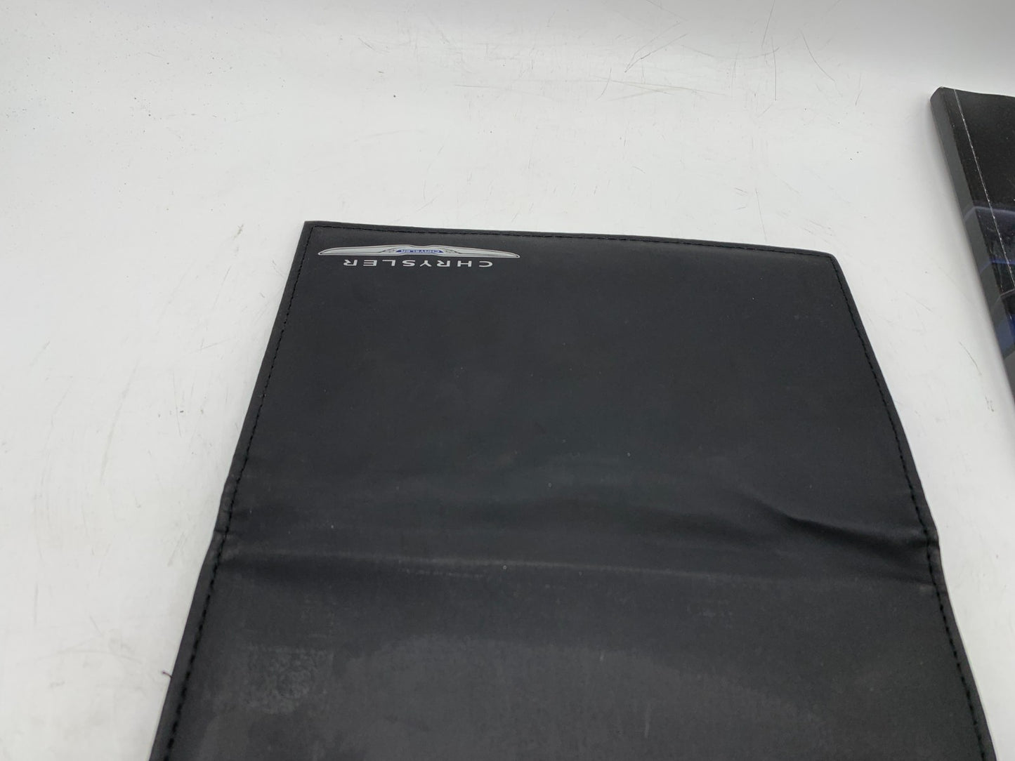 2015 Chrysler 200 Owners Manual with Case OEM C02B50024