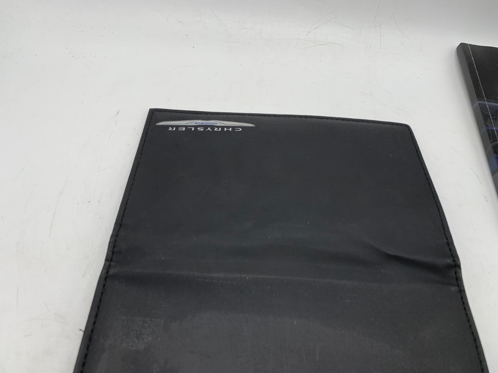 2015 Chrysler 200 Owners Manual with Case OEM C02B50024