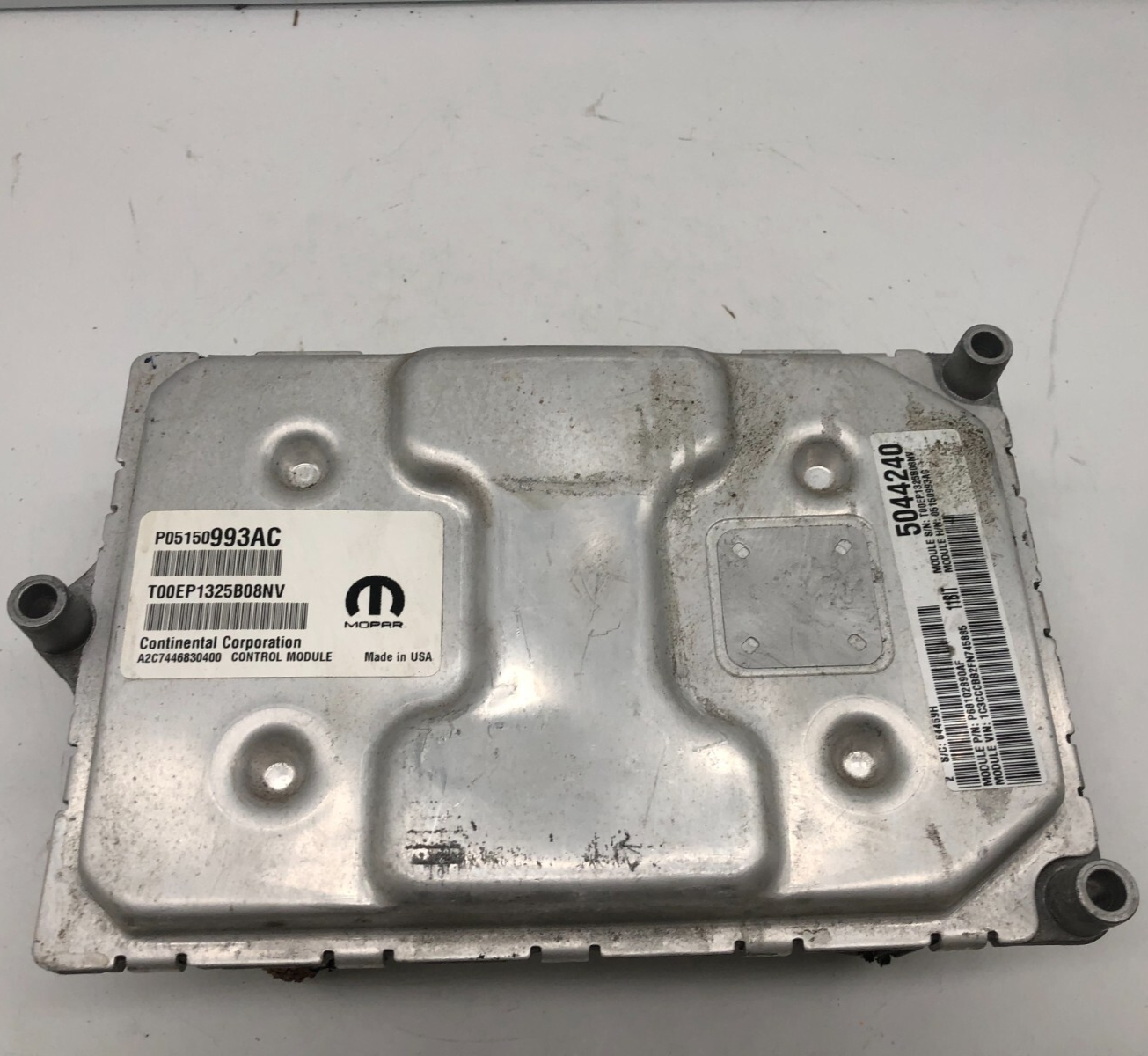2015 Chrysler 200 Engine Control Module Unit ECU ECM OEM A04B42040