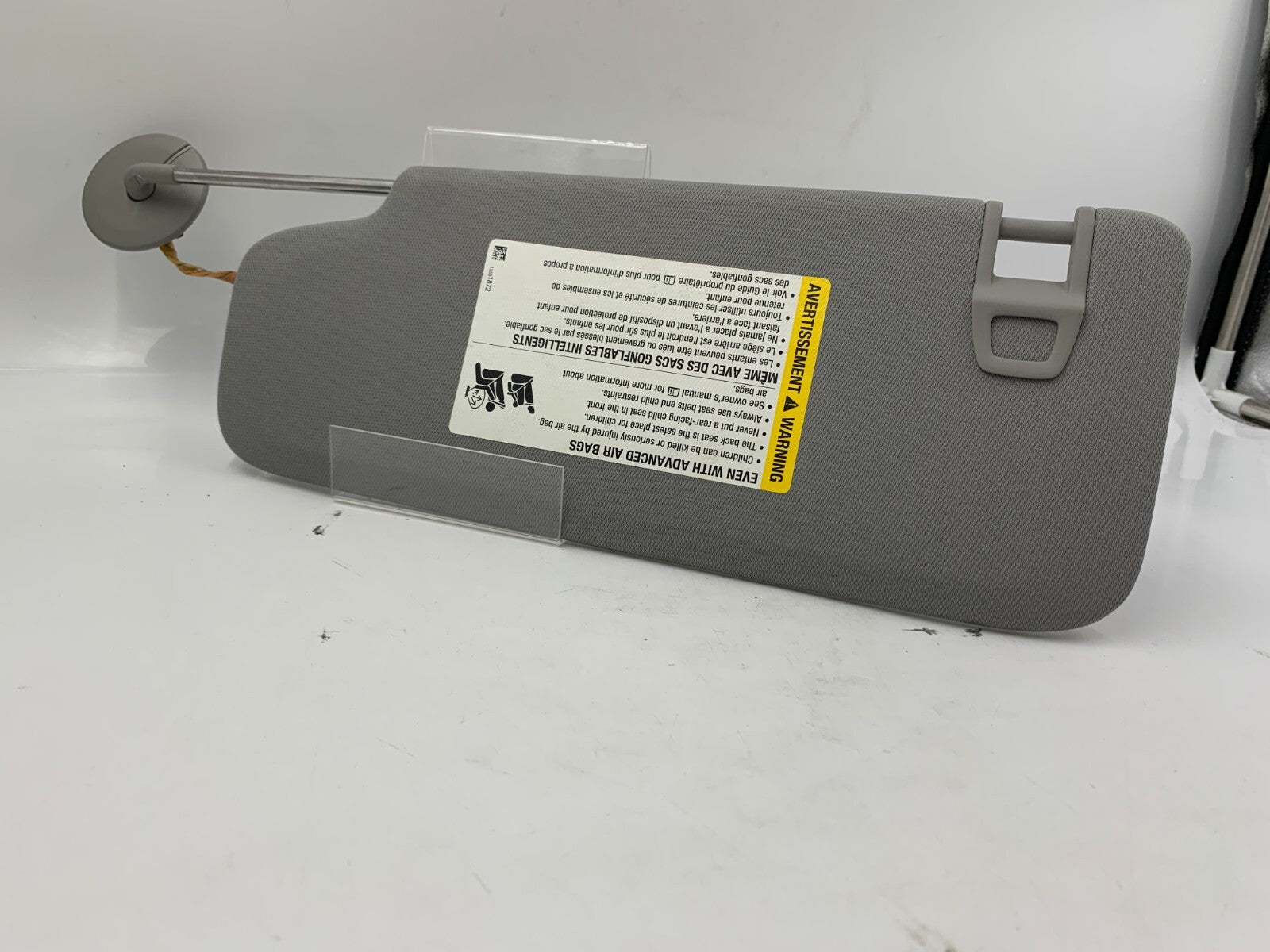 2018-2020 GMC Terrain Passenger Sun Visor Illuminated Gray OEM