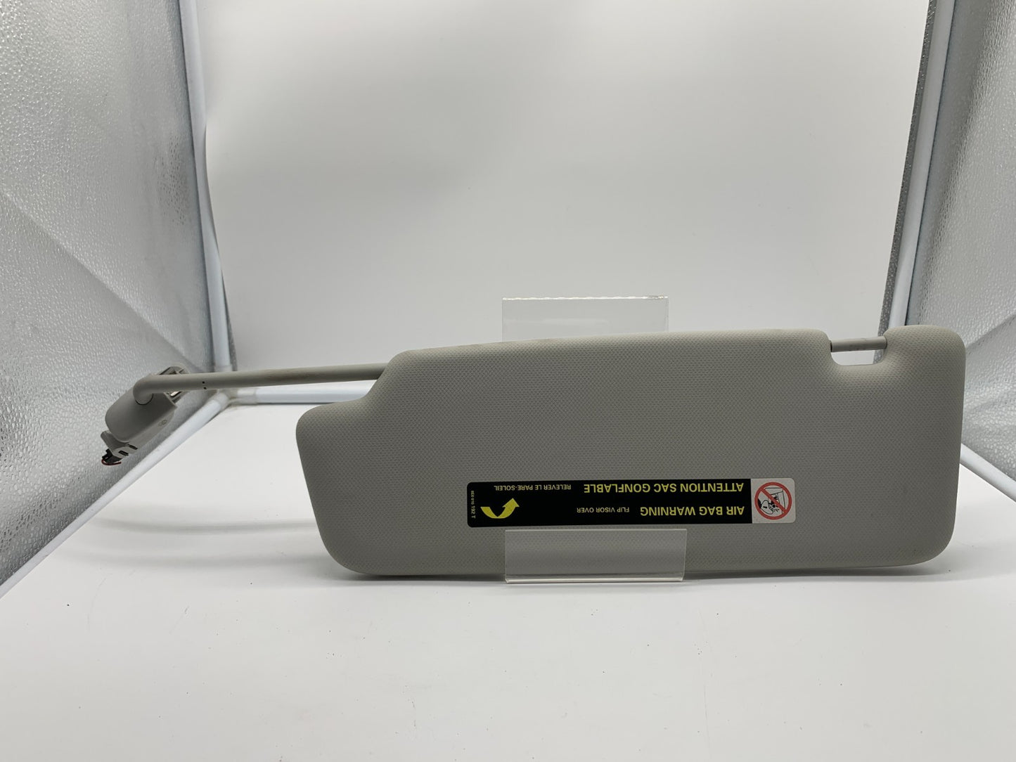 2009-2012 Audi A4 Passenger Sun Visor Gray Illuminated OEM E02B32057