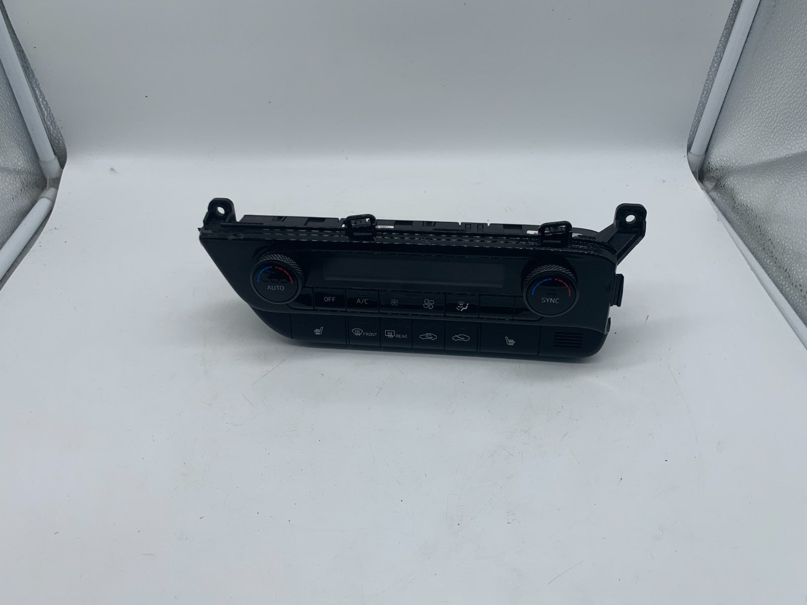 2021-2022 Hyundai Elantra Climate Control AC Heater Unit OEM 97250AA410LM5
