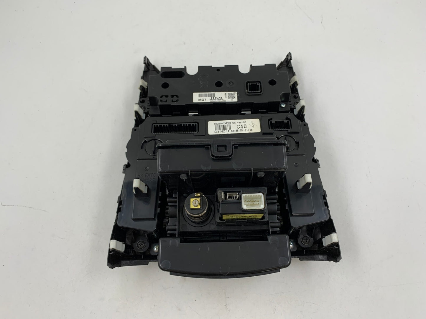 2013-2015 Hyundai Genesis AC Heater Climate Control Unit OEM D01B01011