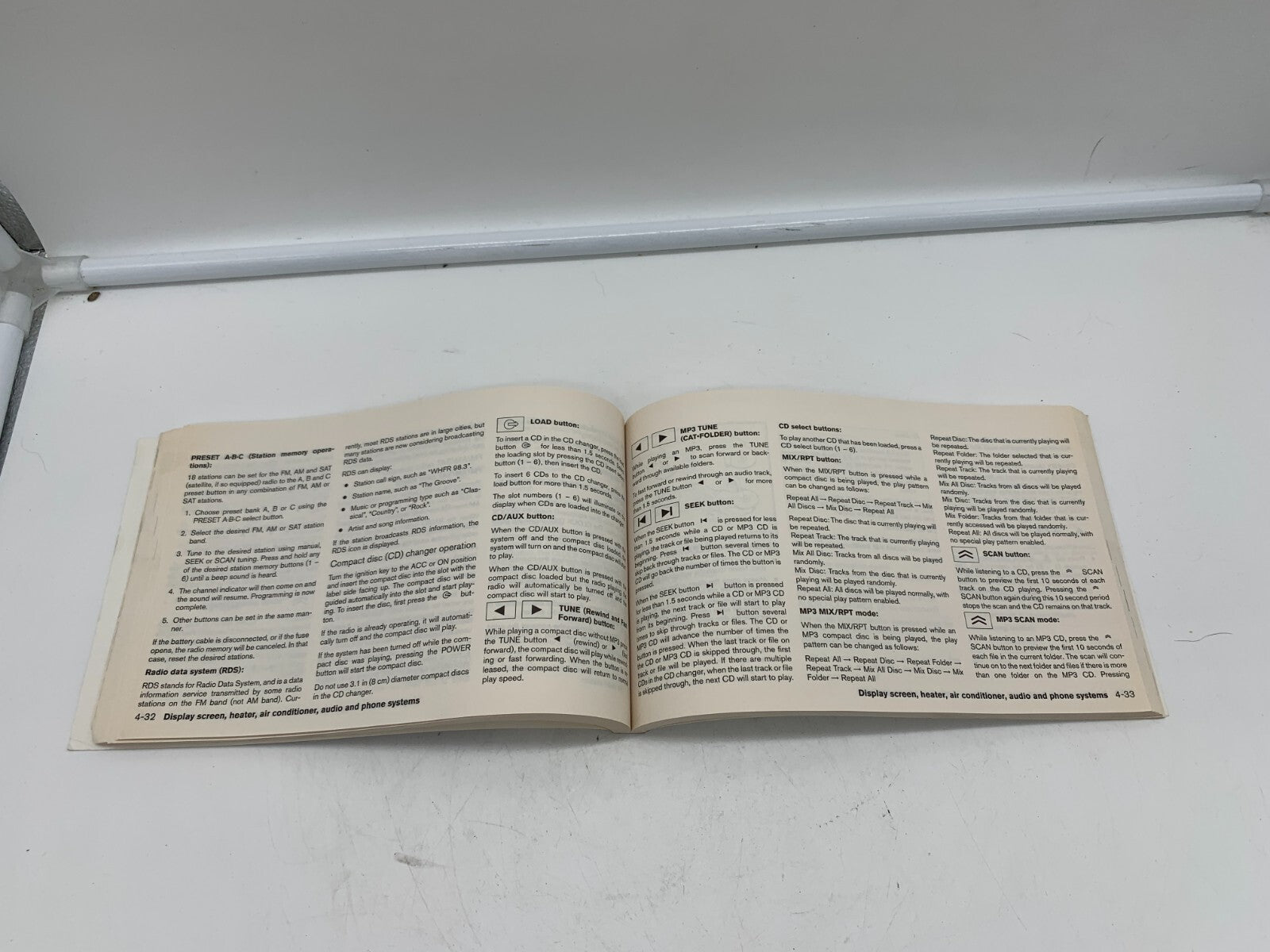 2008 Nissan Sentra Owners Manual OEM E02B64009