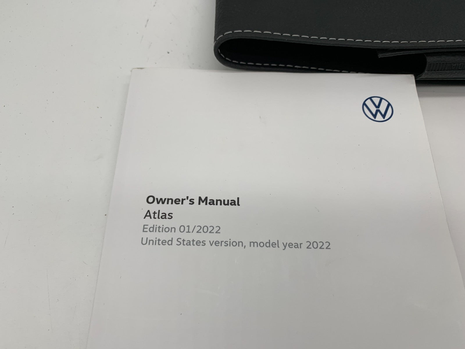 2022 Volkswagen Atlas Owners Manual Set with Case OEM C02B14054