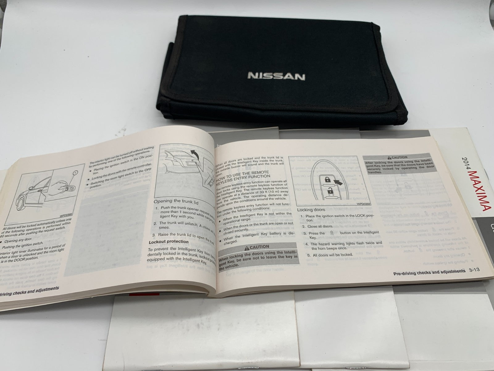2014 Nissan Maxima Owners Manual Set with Case OEM D01B19014
