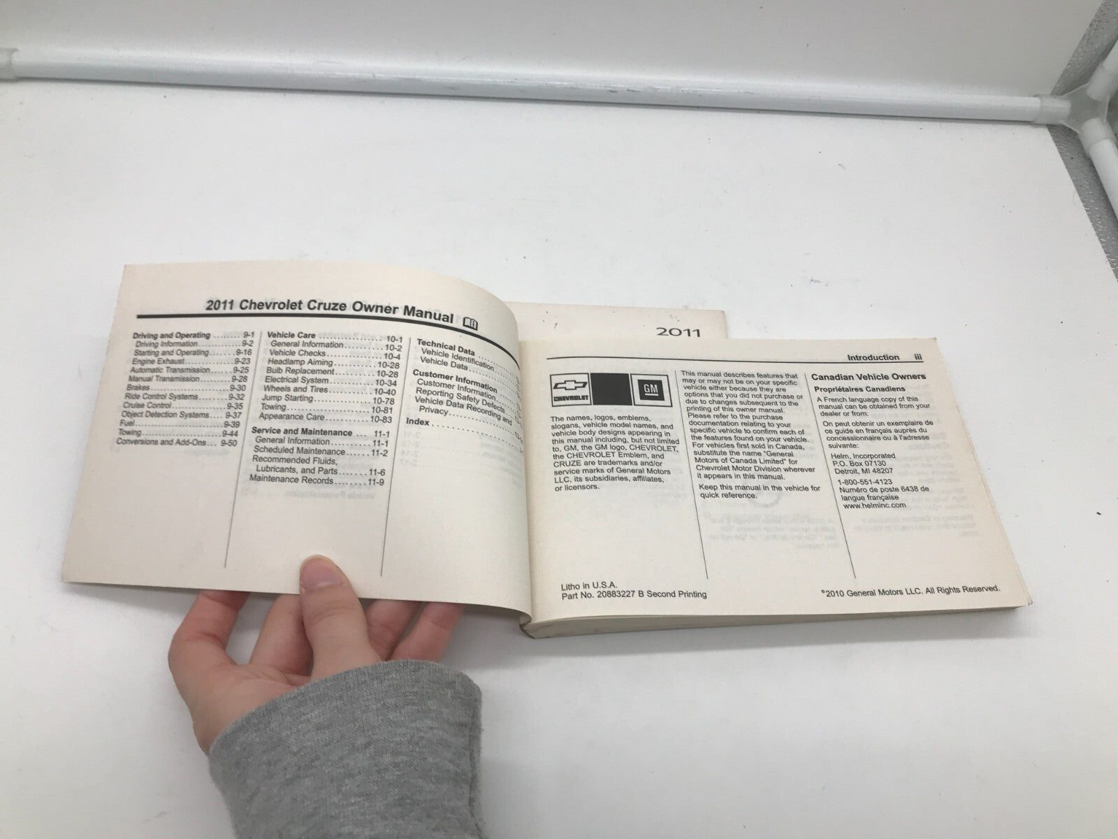 2011 Chevrolet Cruze Owners Manual Set OEM C02B45036