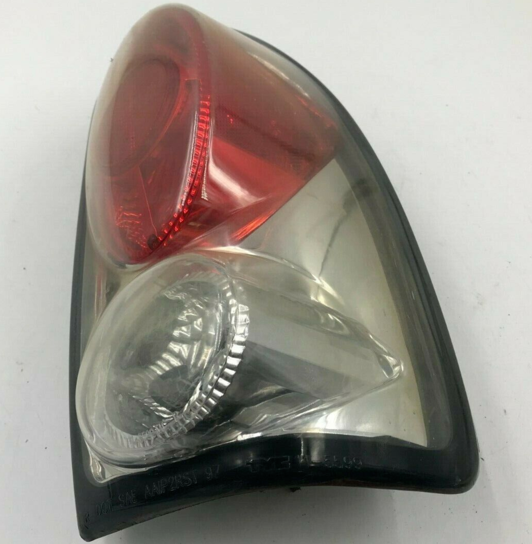 1997-2004 Dodge Dakota Driver Side Tail Light Taillight OEM B04B29001