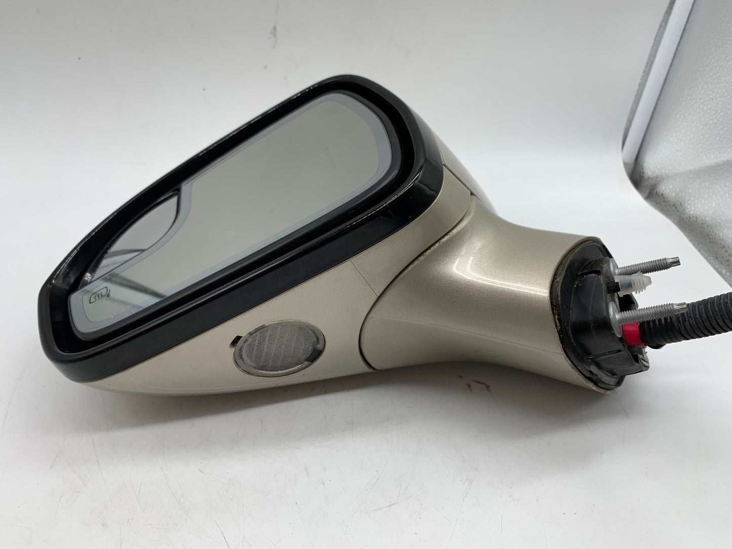 2013-2014 Ford Fusion Driver Side View Power Door Mirror OEM C03B61001