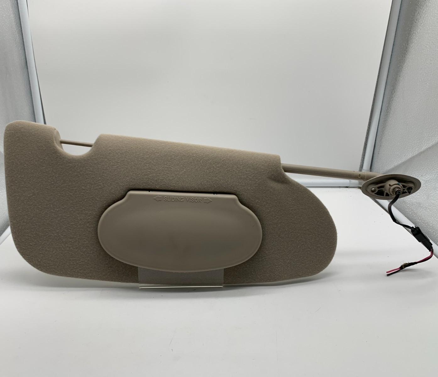 2002 Chrysler PT Cruiser Passenger Sun Visor Gray Illuminated OEM A01B41012