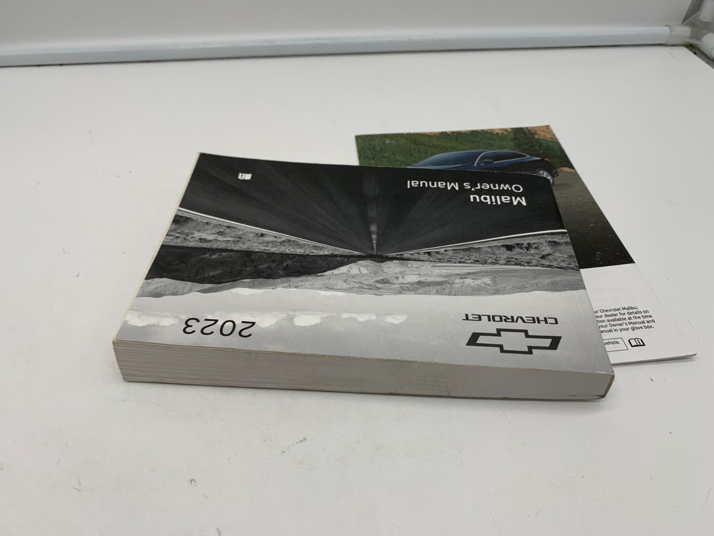 2023 Chevrolet Malibu Owners Manual OEM A01B33003