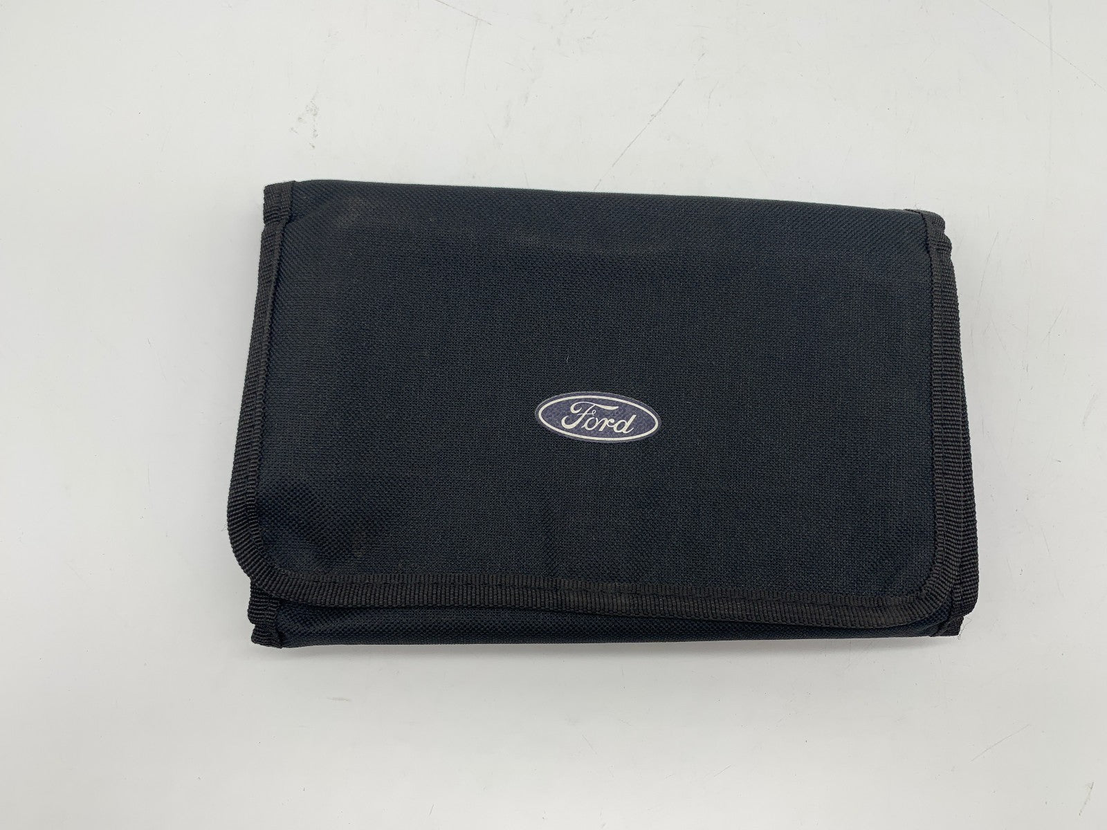 2018 Ford Fusion Hybrid Owners Manual Set with Case OEM R01B37019