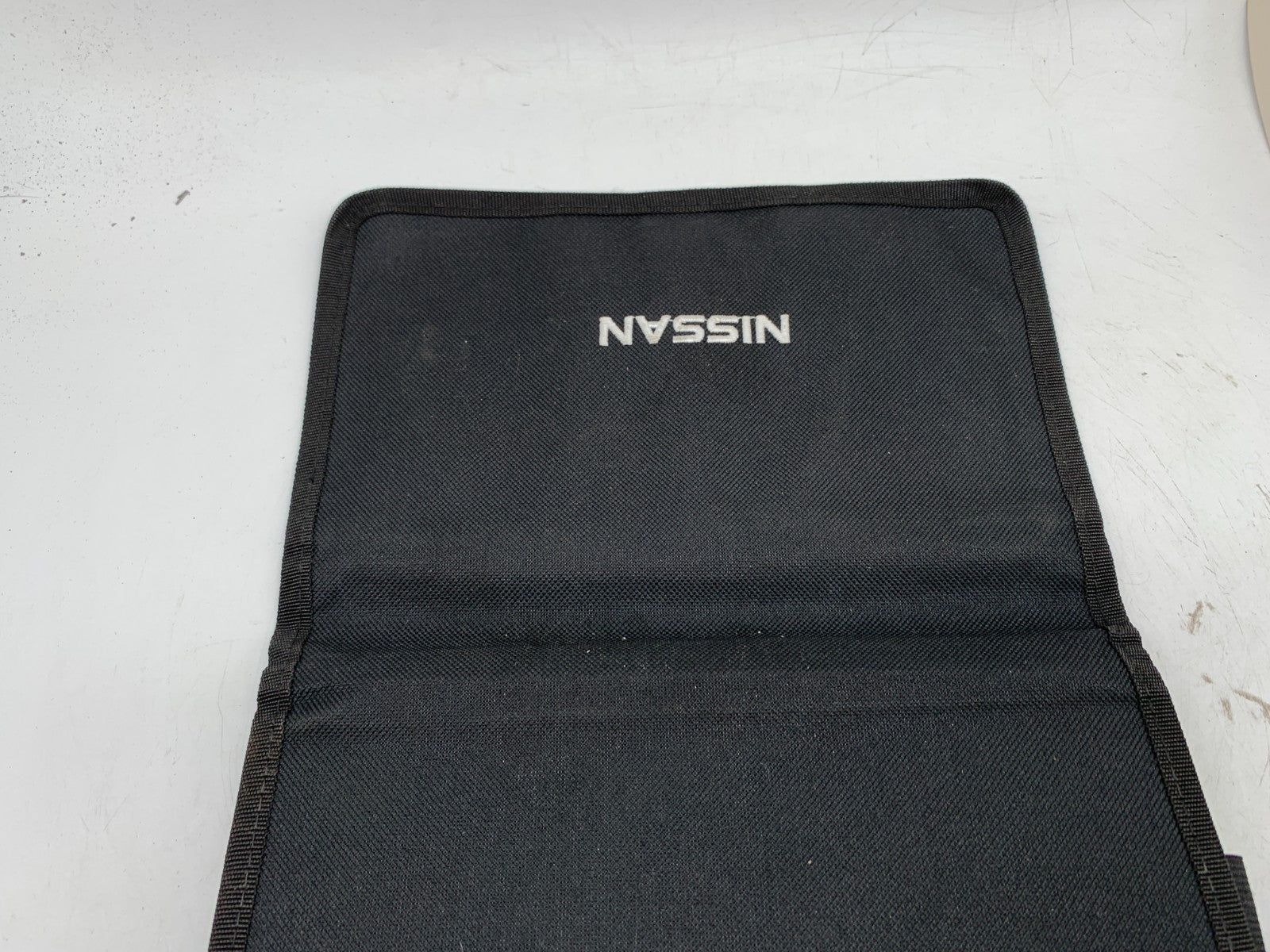 2016 Nissan Sentra Owners Manual Set with Case OEM A04B35009