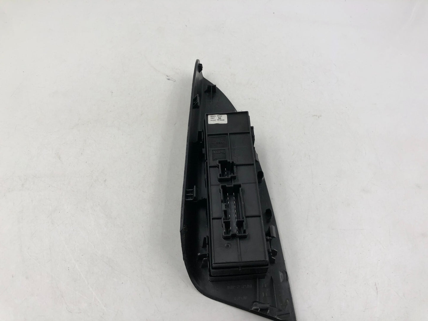 2013-2019 Nissan Sentra Master Power Window Switch OEM C04B10008