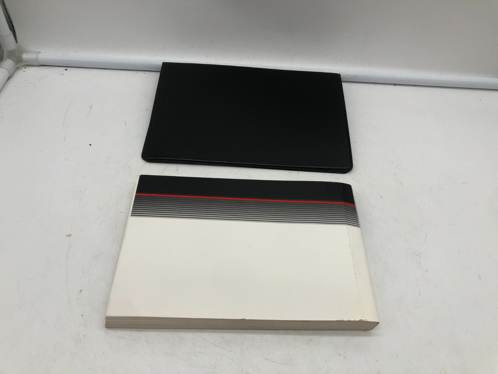 2003 Pontiac Vibe Owners Manual with Case OEM A01B02005