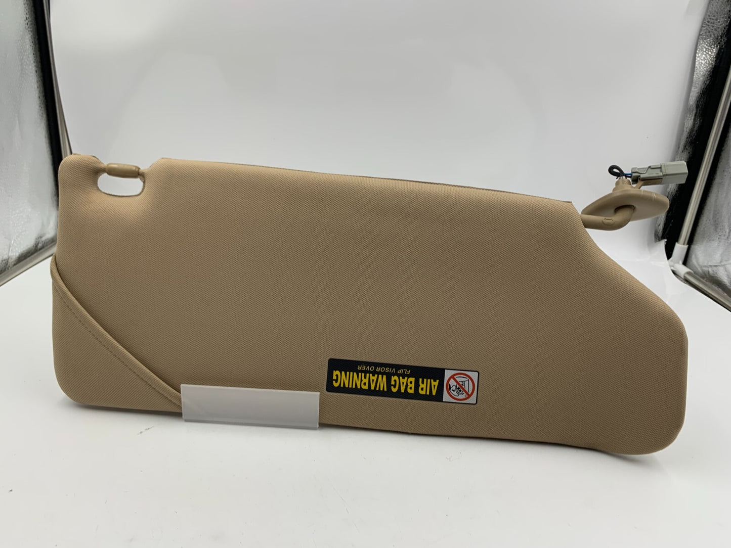 2006-2010 Honda Odyssey Driver Sun Visor Illuminated Brown OEM D03B36053