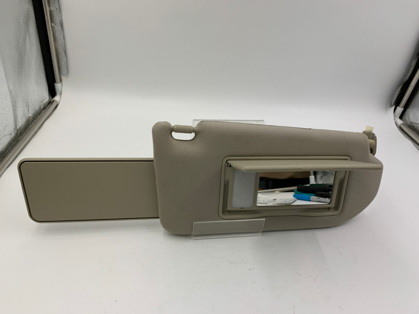 2007-2008 Infiniti G35 Passenger Sun Visor Gray Illuminated OEM C03B22026