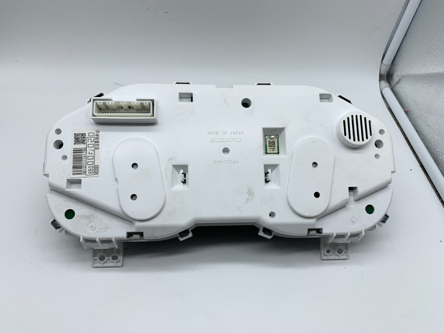 2014-2015 Subaru XV Crosstrek Hybrid Speedometer Cluster 47065 Miles  C02B38003