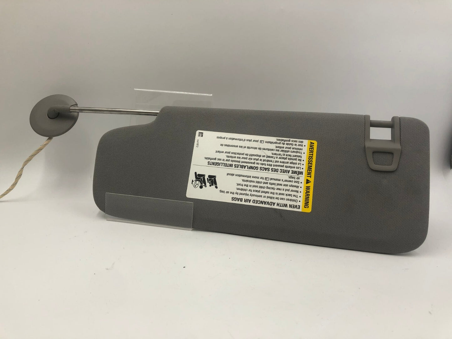 2021-2022 Chevrolet Trailblazer Passenger Sun Visor Gray OEM E02B39067