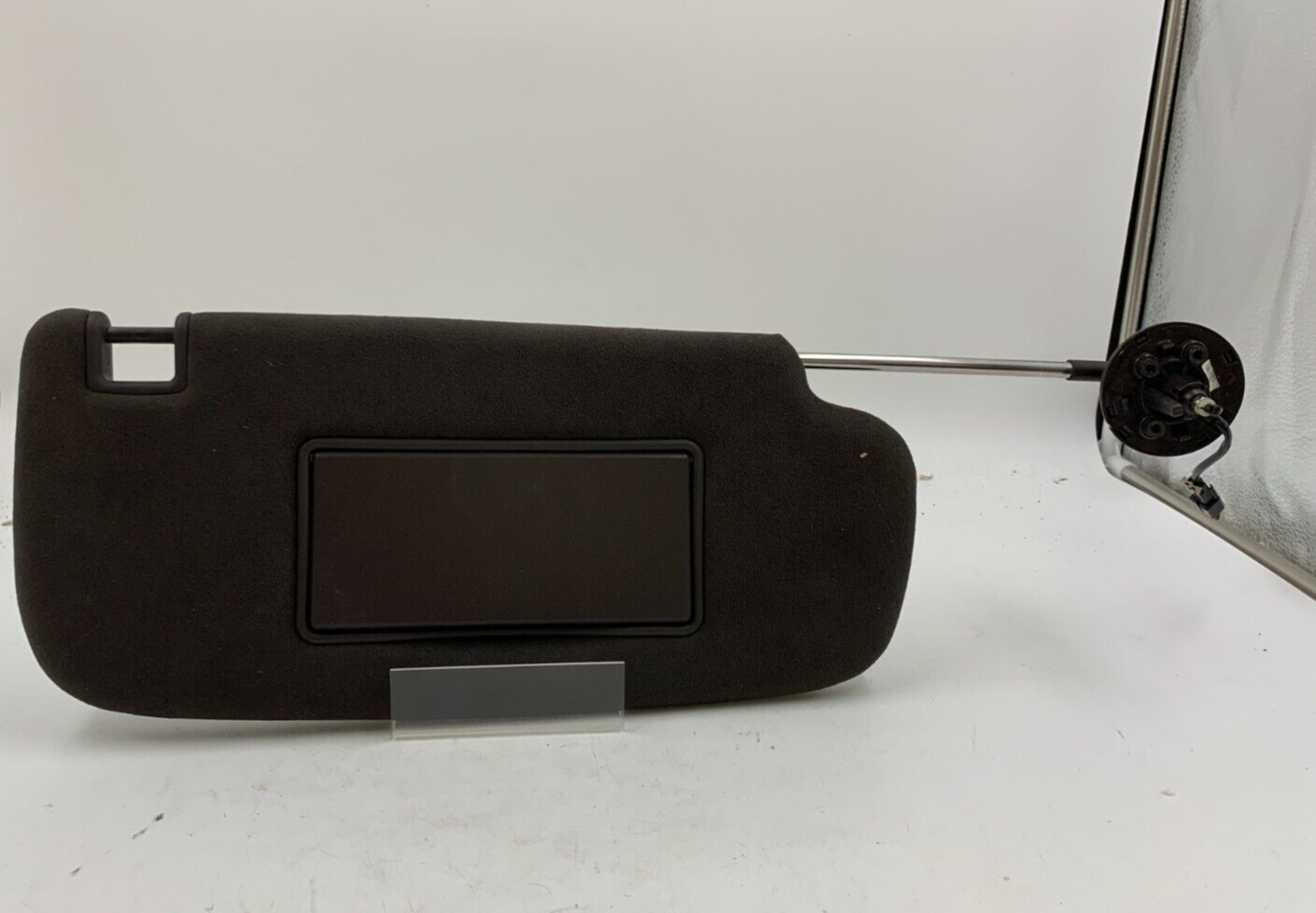 2014-2022 Jeep Grand Cherokee Passenger Sun Visor Black Illuminated C04B17025