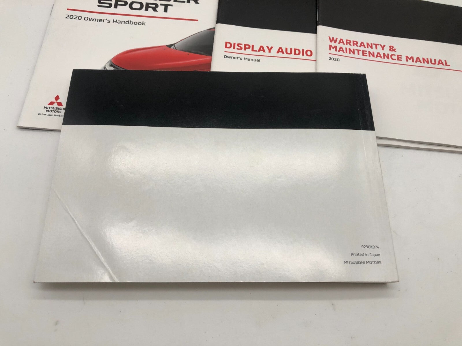 2020 Mitsubishi Outlander Owners Manual Set with Case OEM B03B22002