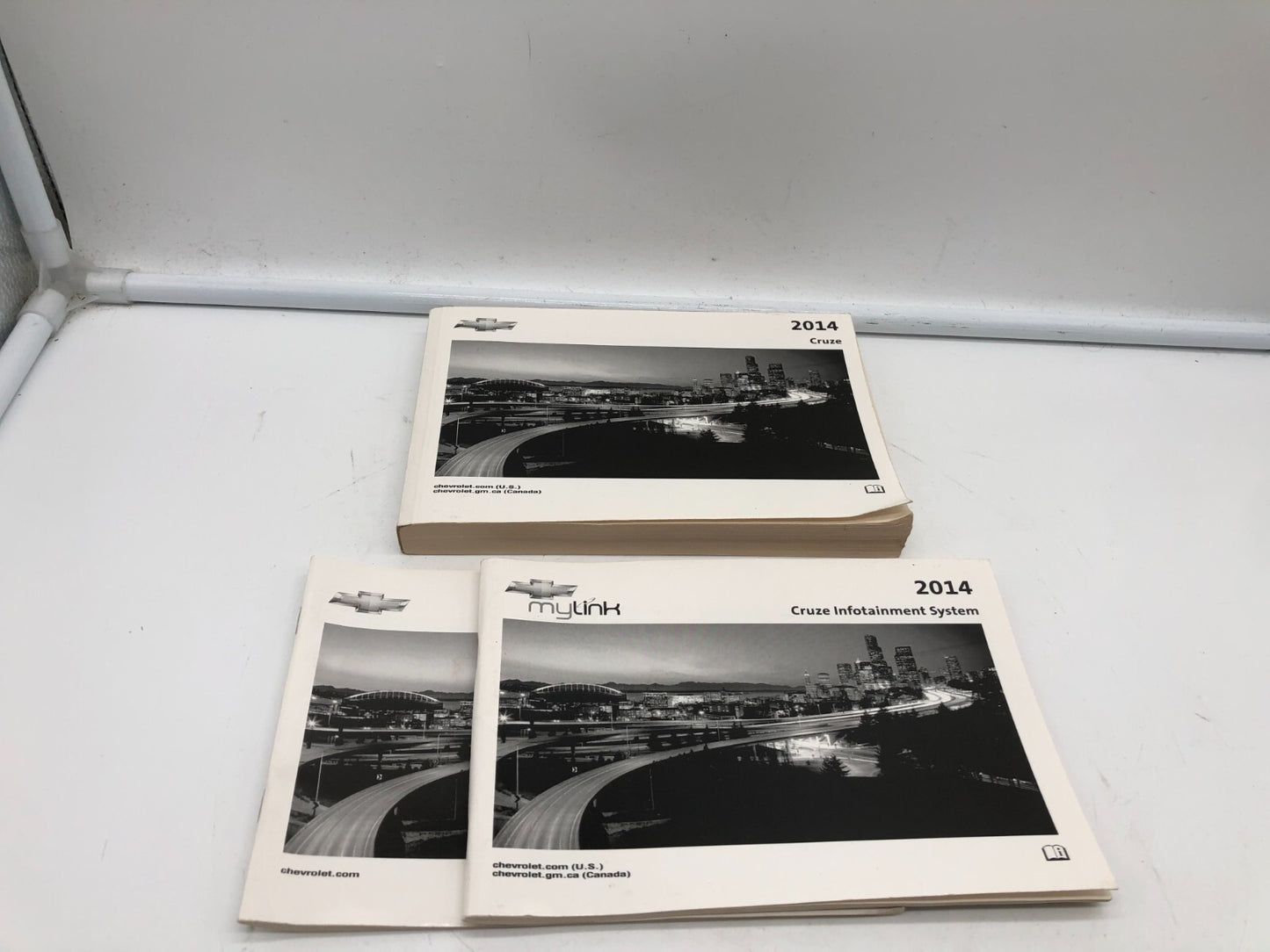 2014 Chevrolet Cruze Owners Manual Set OEM A04B50043