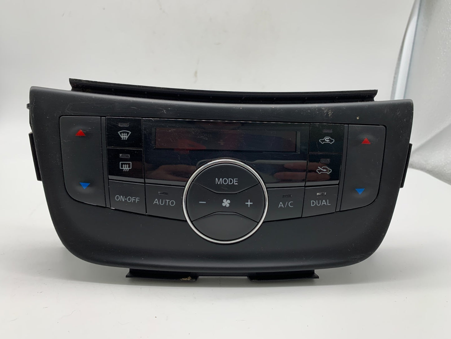 2015-2019 Nissan Sentra AC Heater Climate Control Unit OEM D03B33047