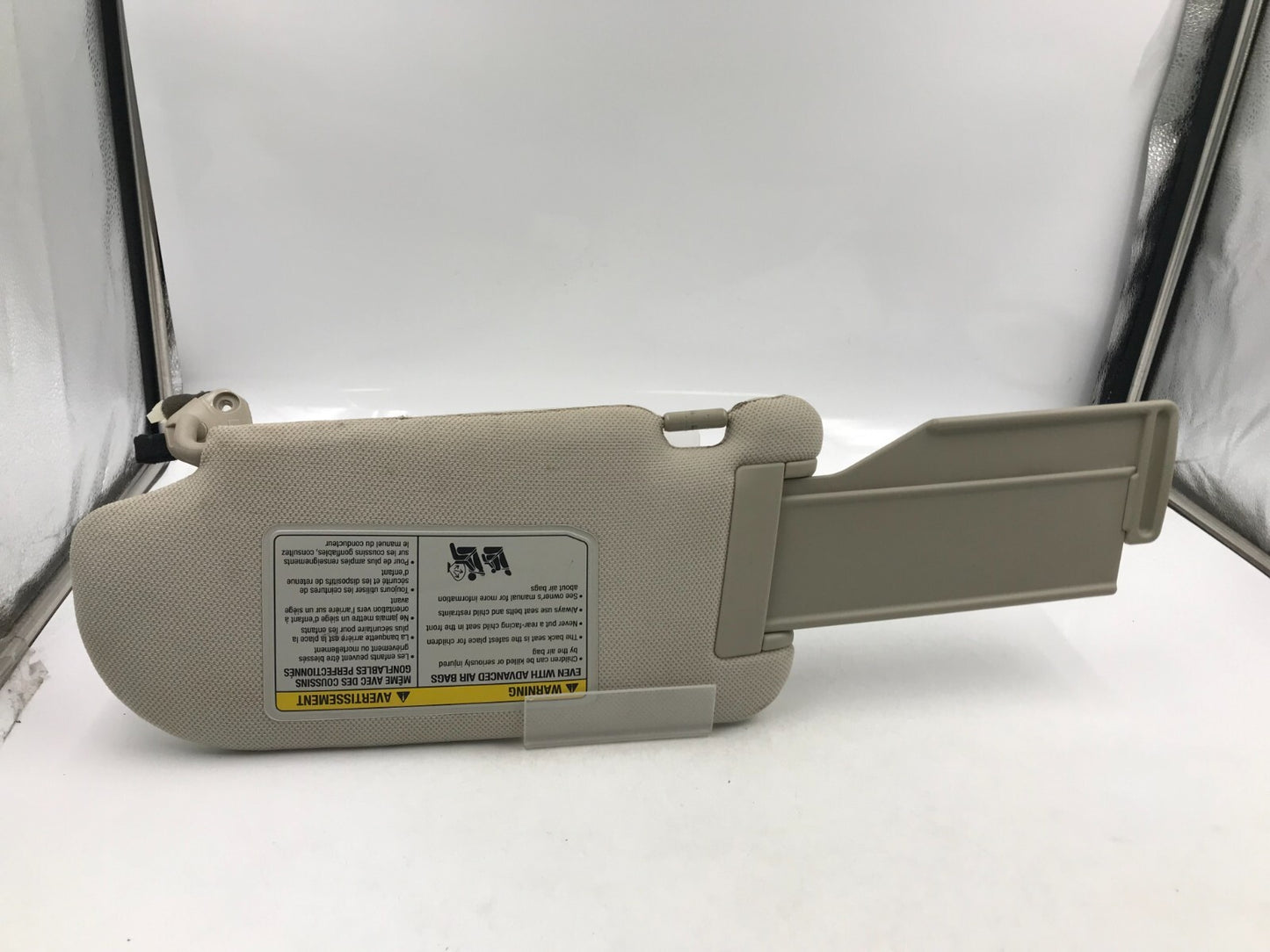 2006-2010 Infinti M35 Passenger Sun Visor Gray Illuminated OEM C04B48013