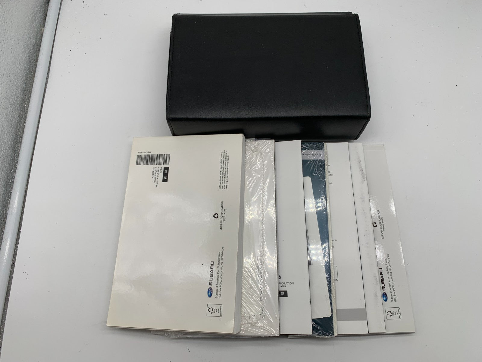 2018 Subaru Impreza Owners Manual Set with Case OEM B04B24004