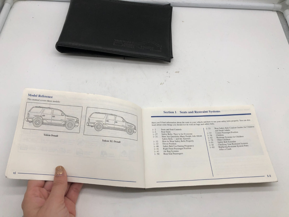 2002 GMC Yukon 1500 Owners Manual with Case OEM C01B53027