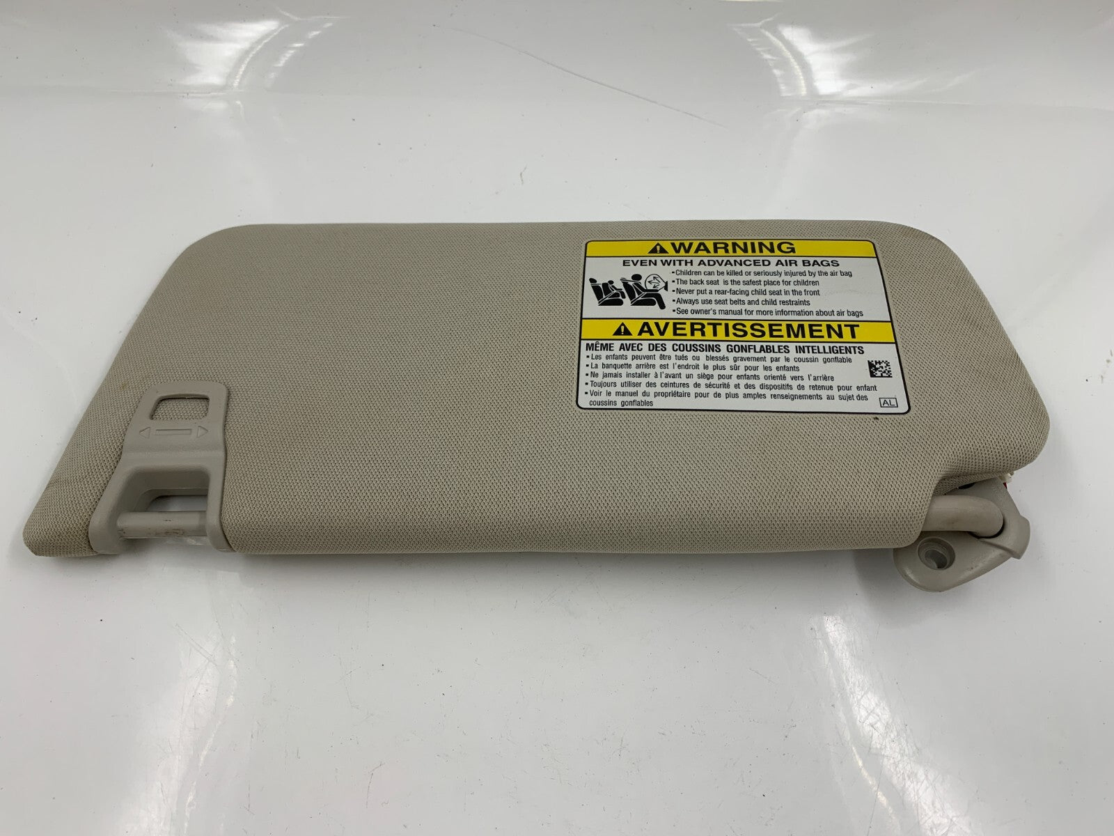 2015-2022 Subaru Legacy Passenger Sun Visor Beige Illuminated OEM D03B23052