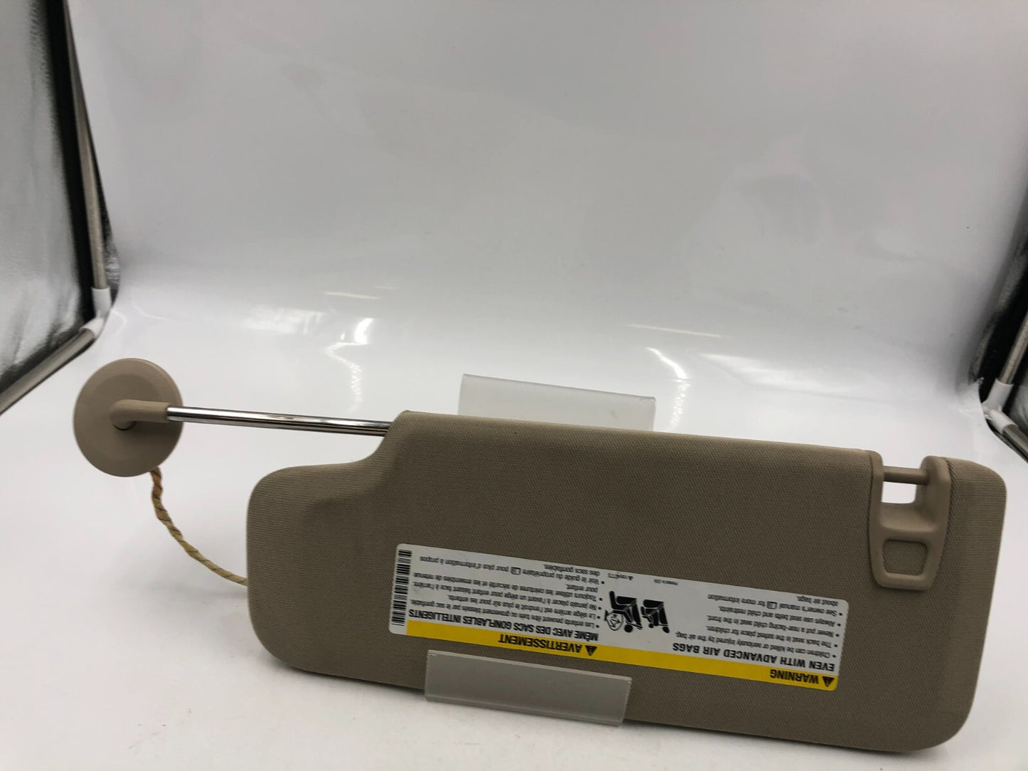 2014-2019 Cadillac CTS Passenger Sun Visor Beige Illuminated OEM B03B06086