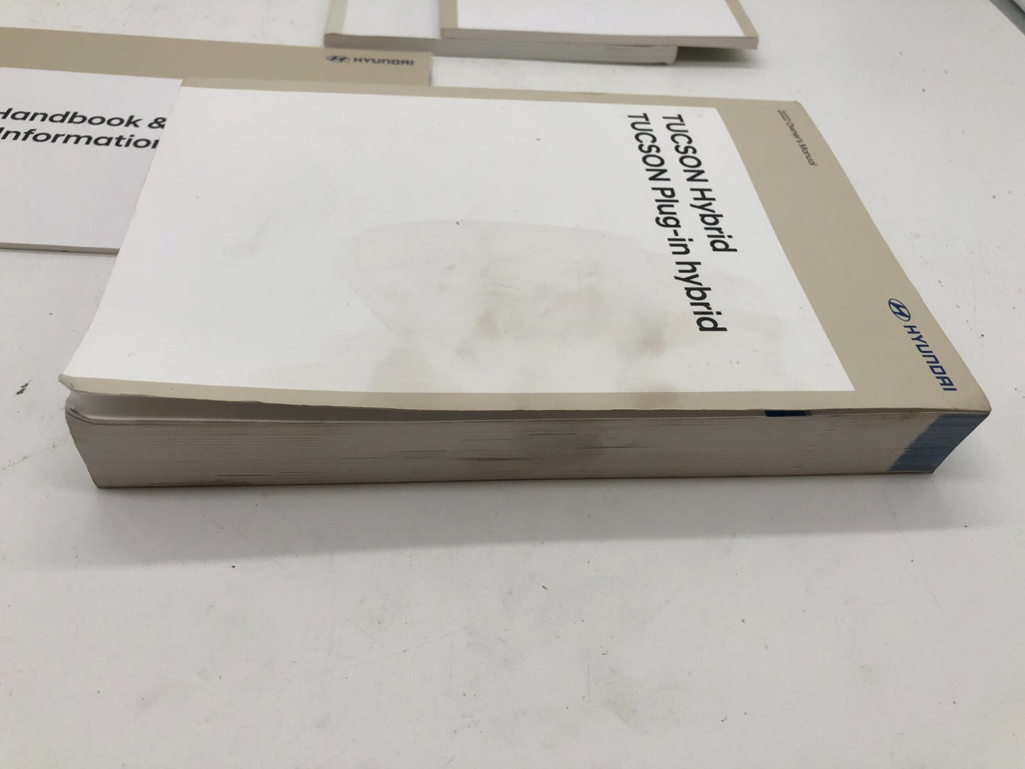 2022 Hyundai Tucson Hybrid Owners Manual Set OEM B02B08039