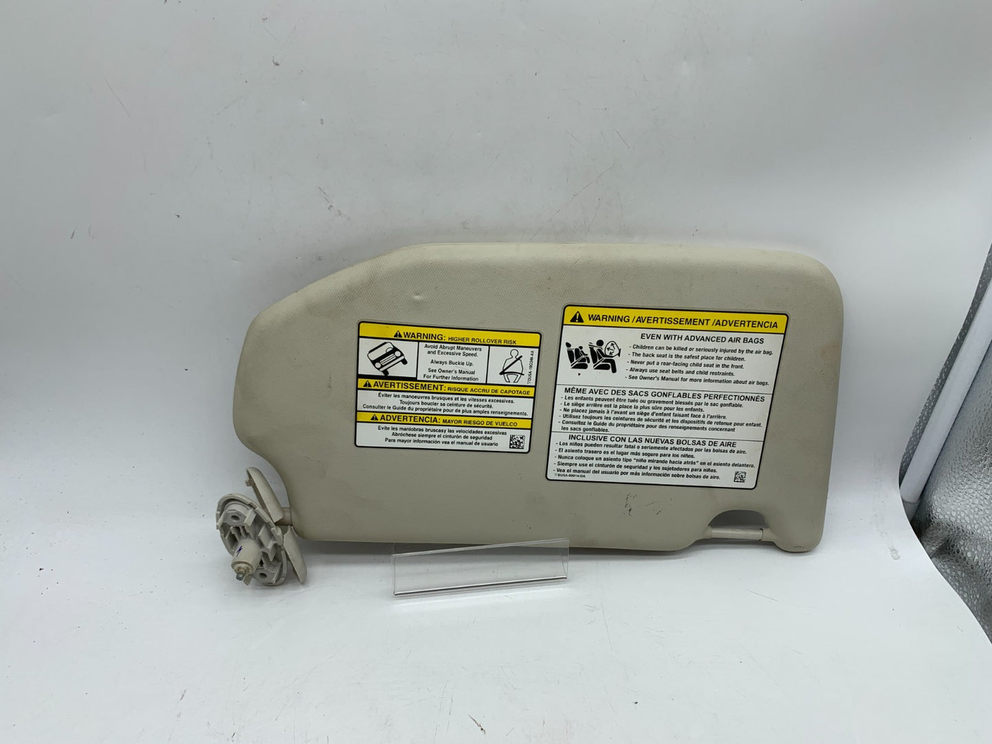 2021-2022 Ford EcoSport Driver Side Sun Visor Sunvisor Gray OEM D02B43006