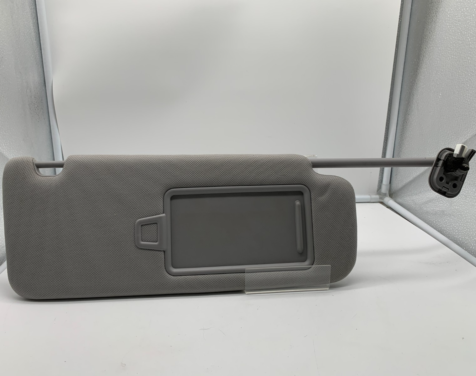 2015-2019 Hyundai Sonata Passenger Sun Visor Gray Illuminated C01B56012